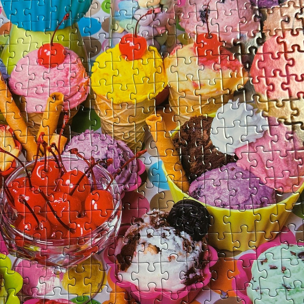 Kodak Vibrant Ice-cream Puzzle with Assorted Colors 27”x20” 1,000 pieces - Picture 13 of 13
